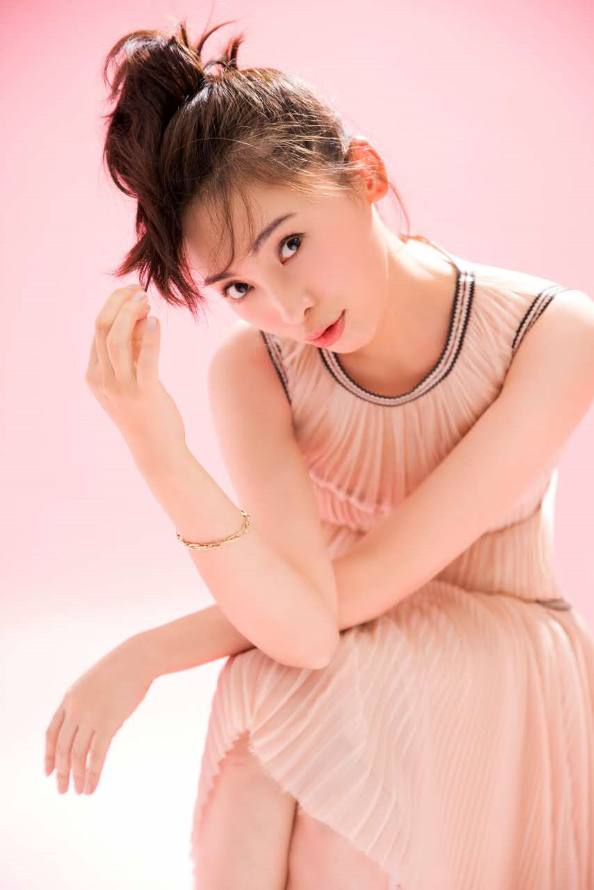 演员陈维涵，探寻小巷中的美食秘密